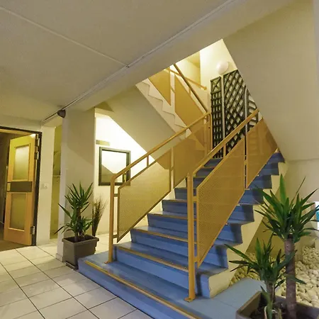 Hotell De La Basse Sambre 2*